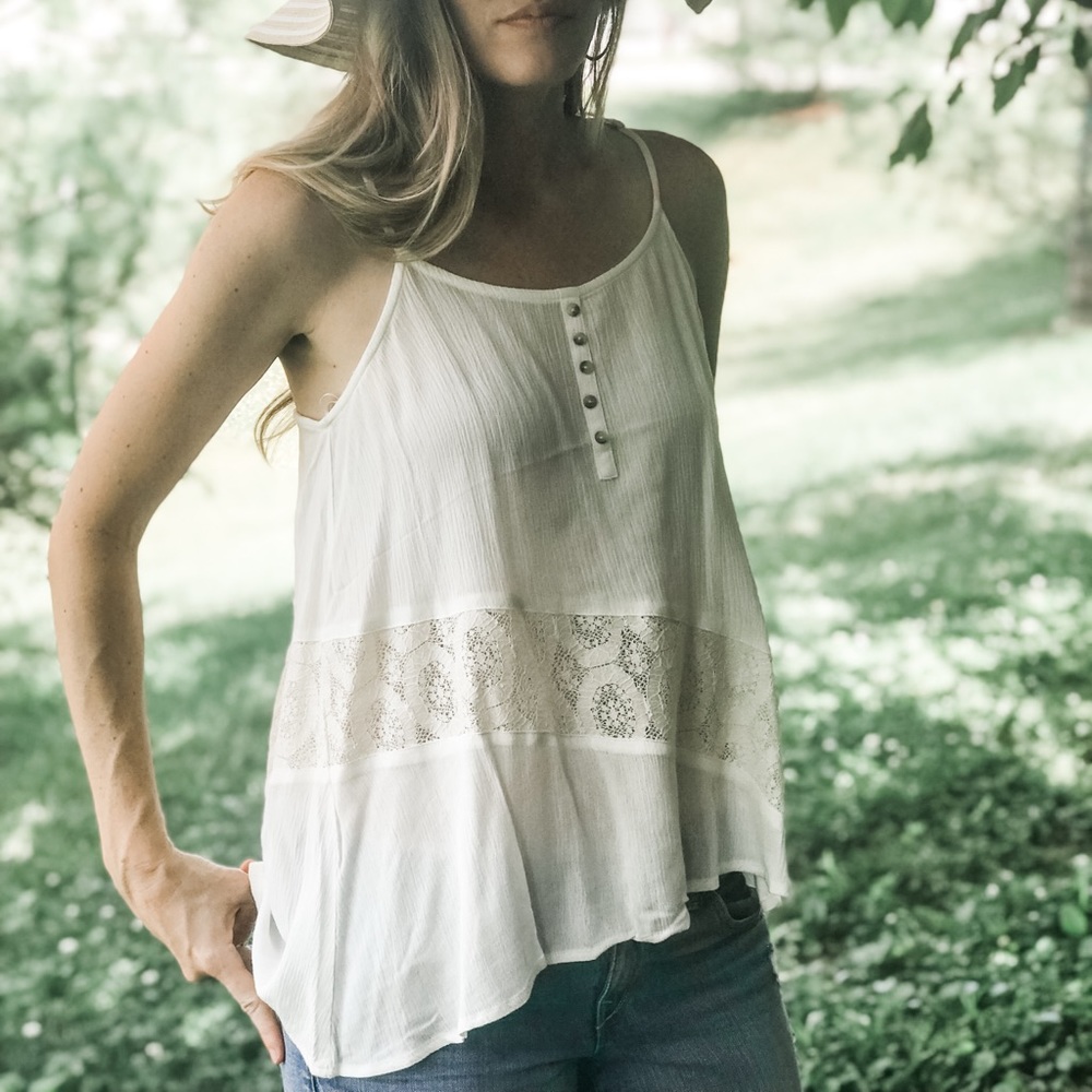 NWT Ivory Lace Racerback Tank - Picture 4 of 11